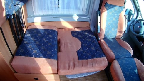 3p Pössl 2 Win luxury bus camper e bike carrier