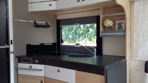 NEU - Luxus Wohnmobil 2P bis 4P