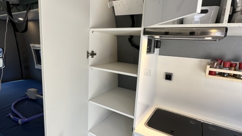 Sydney 1 – Wheelchair accessible motorhome with care facilities