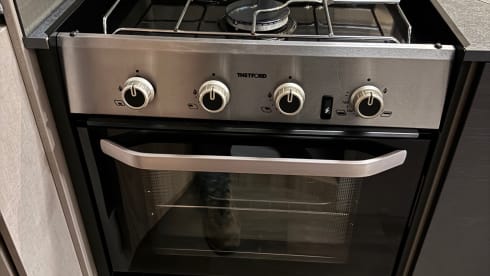 Swift Edge 476