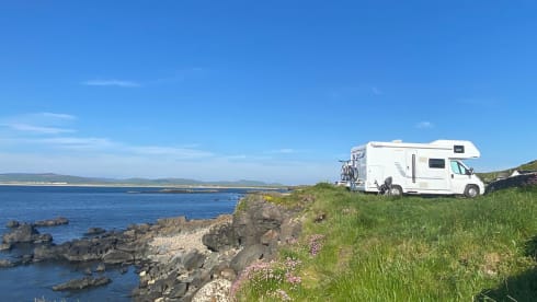 GLYNIS – HOBBY SIESTA DE LUXE A65GM 6 BERTH