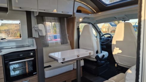 C39 – 4p Adria Mobil semi-integrated from 2020