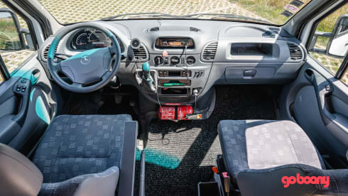 Marcelleke – Super cozy converted Mercedes Sprinter campervan L2H2