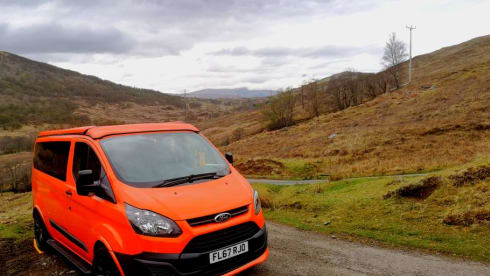 Wotsit.ontour – Wotsit 4 cuccette Ford Custom Transit 2017