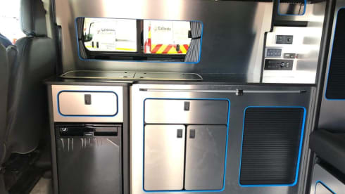 Galli 2.0 – 4 berth Ford Camper with Skyline Roof