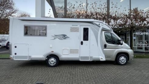 Laika – Very nice luxury Laika Hymer Camper