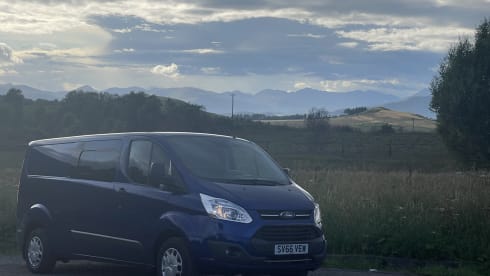 Transit Custom LWB - Stylish and Compact. HEATING SYSTEM!