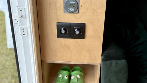 Evergreen – Luxury Off-Grid Campervan