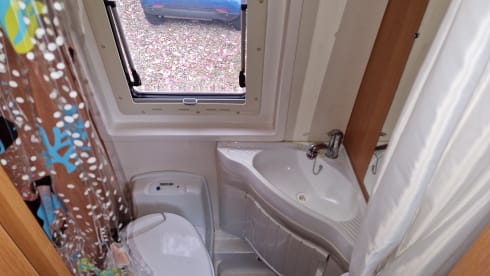 Max – 2/3 berth Fiat Ducato 2010 self contained with H&C water, shower and WC