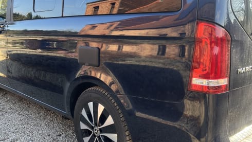 Sprokmobiel – 4p Mercedes-Benz campervan uit 2022