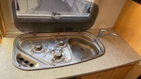 challenger – Spacious 6 person camper