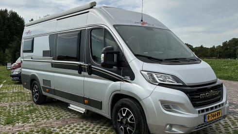 MaliBUS – 2p Carthago bus from 2015