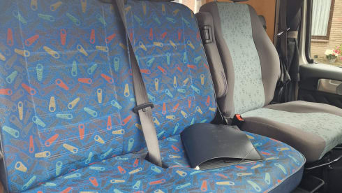 Tweede Hans – 2p Fiat bus from 2003