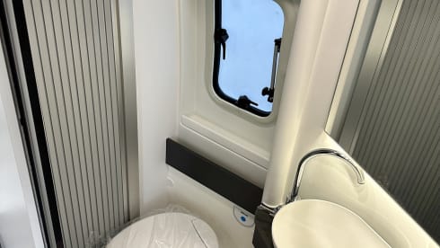 2p Adria Twin Supreme camper 180 hp automatic from 2024