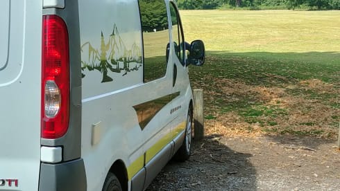 Sam the scorpion – 3 berth Vauxhall vivaro campervan from 2009