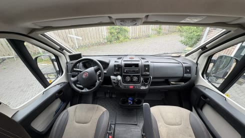 2-seater Fiat bus from 2018