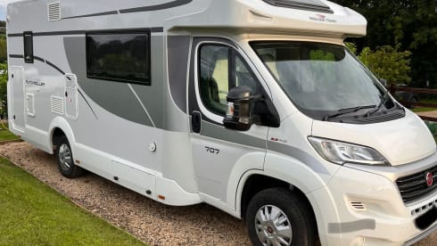 Minnie – 6 berth Roller Team semi-integrated from 2021