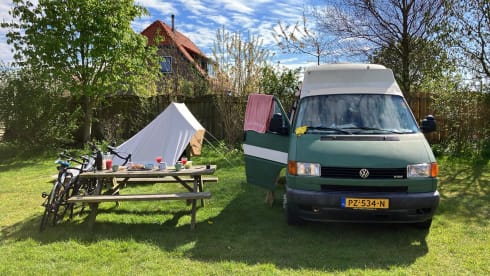 Gordino – 2p Volkswagen campervan from 2001