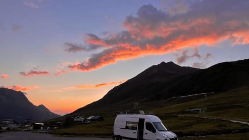 Feel at home in this DIY camper and go on a journey of discovery!