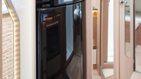 Spacious integral camper for 5 people