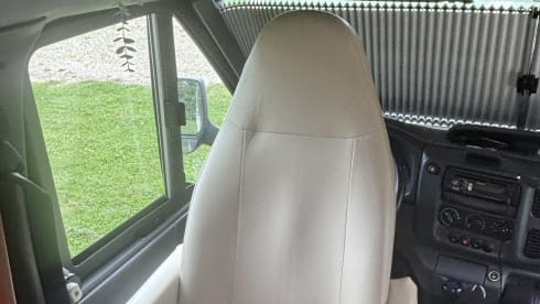 De suite ☀️ – 2p Dethleffs semi-integrated uit 2006