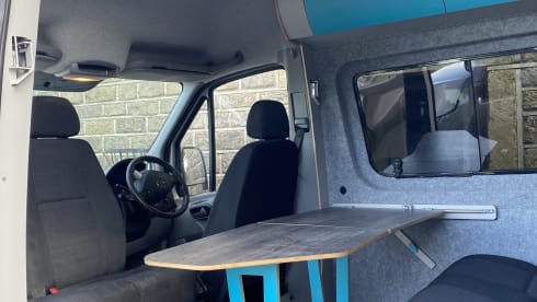 MWB – 5 berth Mercedes-Benz campervan from 2016