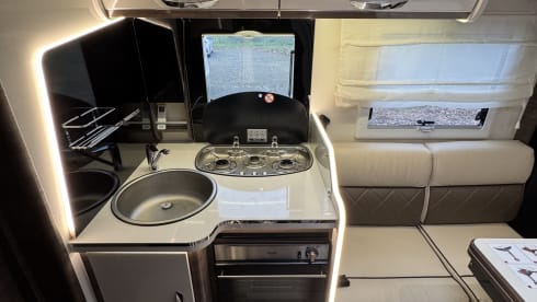 Luxury McLouis camper for 4 people 