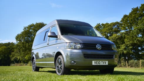 Tangerine Dream – 2 berth Luxury VWT5 / Large Bed