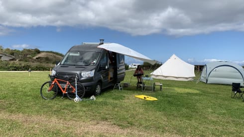 Vanjuca – Quirky & cosy off-grid beauty