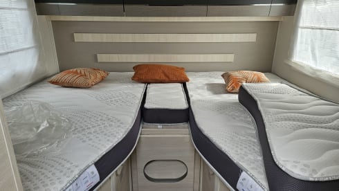 GLV50J – Luxury Modern 4-person Challenger 337GA Graphite ultimate