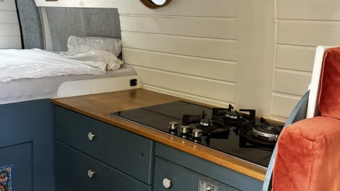 Mosi – Luxury off-grid camper for 2p, automatic and kitchen with quooker