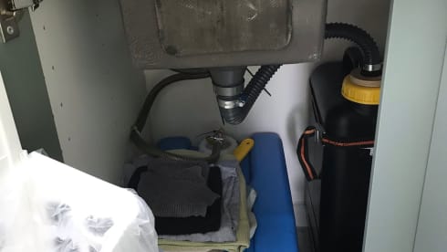 Billy – On an adventure with our converted camper bus (Fiat Ducato 2013 3p))