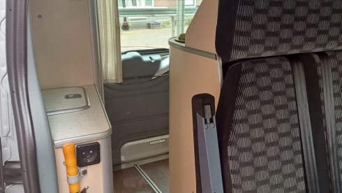 Britt – 4p Ford bus from 2011