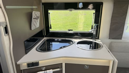 Chausson 747 – 4p Chausson semi-integrated from 2018