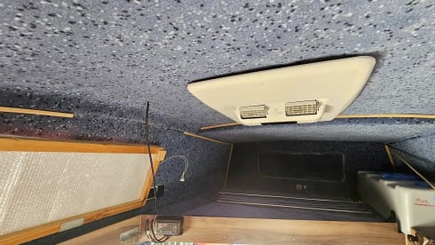 Poros – Poros: the compact van that you park like a car