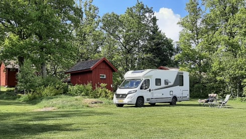 Enjoy comfort and freedom with this new semi-integrated camper