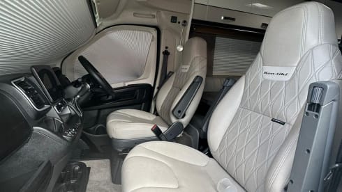 Sienna – Kontiki -The flagship of the Swift Range