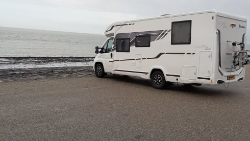 5p Benimar semi-integrated uit 2017