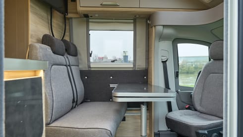 Knaus 640 MEG – 2p Knaus semi-integrated from 2025