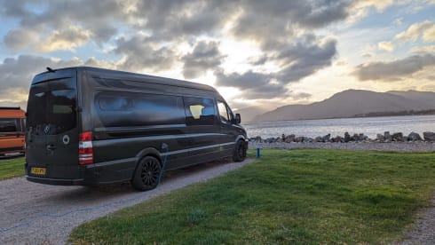 Luxury adventurer with large garage. – Mercedes Sprinter Campervan - Shower - Huge Garage - Off Grid