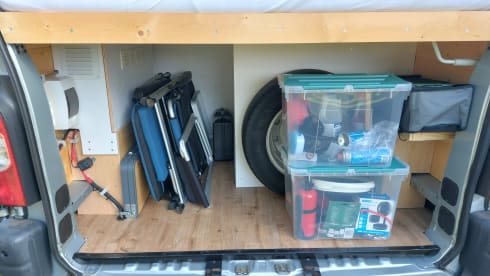 Fine self-build Opel Movano bus