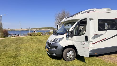 Genieten vol luxe !  – Geniet van alle luxe en gemak in deze prachtige familie camper 