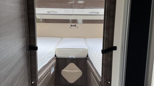 McLouis 873 – 5p McLouis integrated uit 2025
