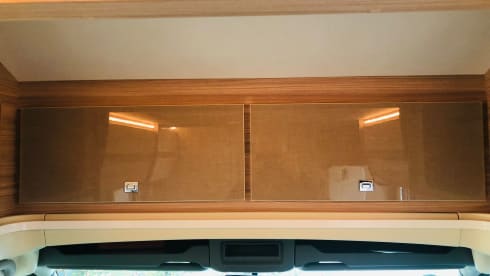 LUXURY AHORN CANADA, length beds and pull-down bed, ideal for families and seniors