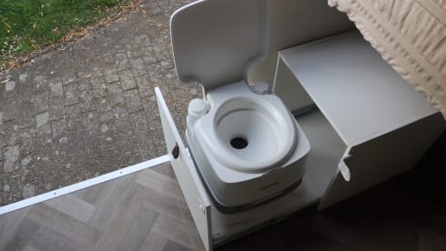 Beluga – volledig uitgeruste en onbeperkte off-grid 2p zelfbouw fiat