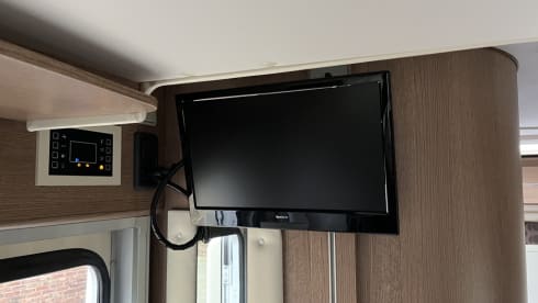 4p McLouis semi-integrated from 2014