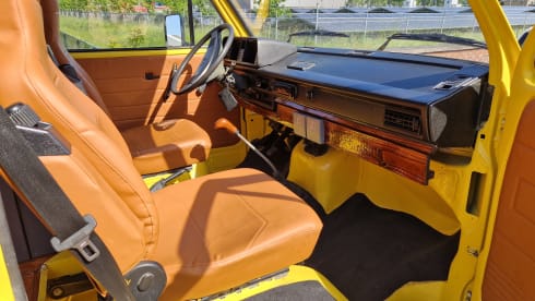 Unique Volkswagen T3 from 1988 to go on an adventure with