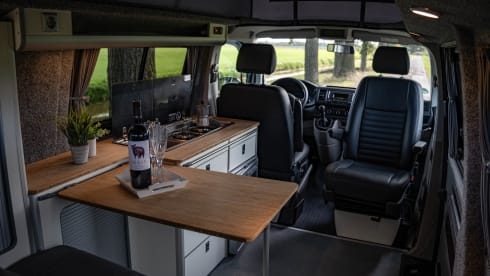 Volkswagen T5/6 5 person camper for rent