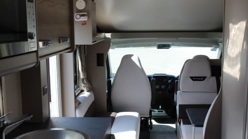 Little John – Our Luxury 2021 6 berth, Fixed Bed