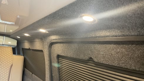 Daisy – 4 berth Volkswagen campervan from 2016